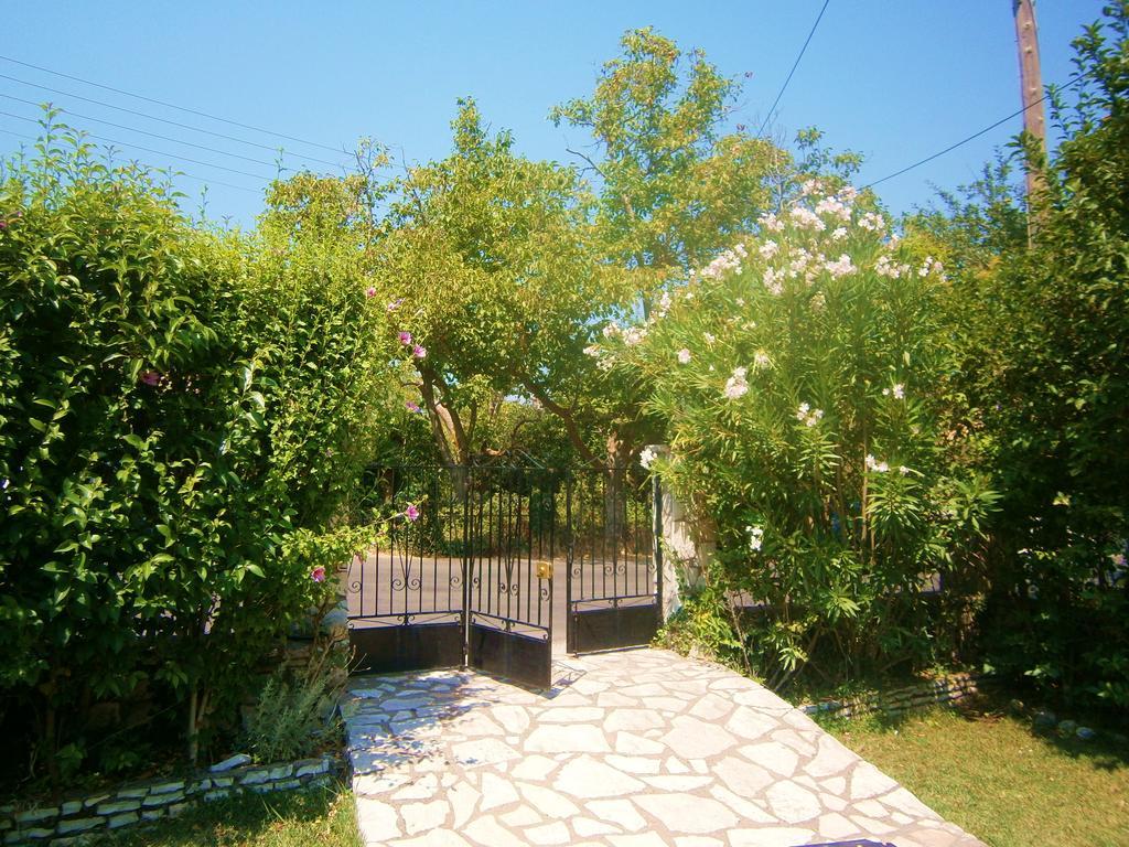 Villa Frias Asprogerakata Kamer foto
