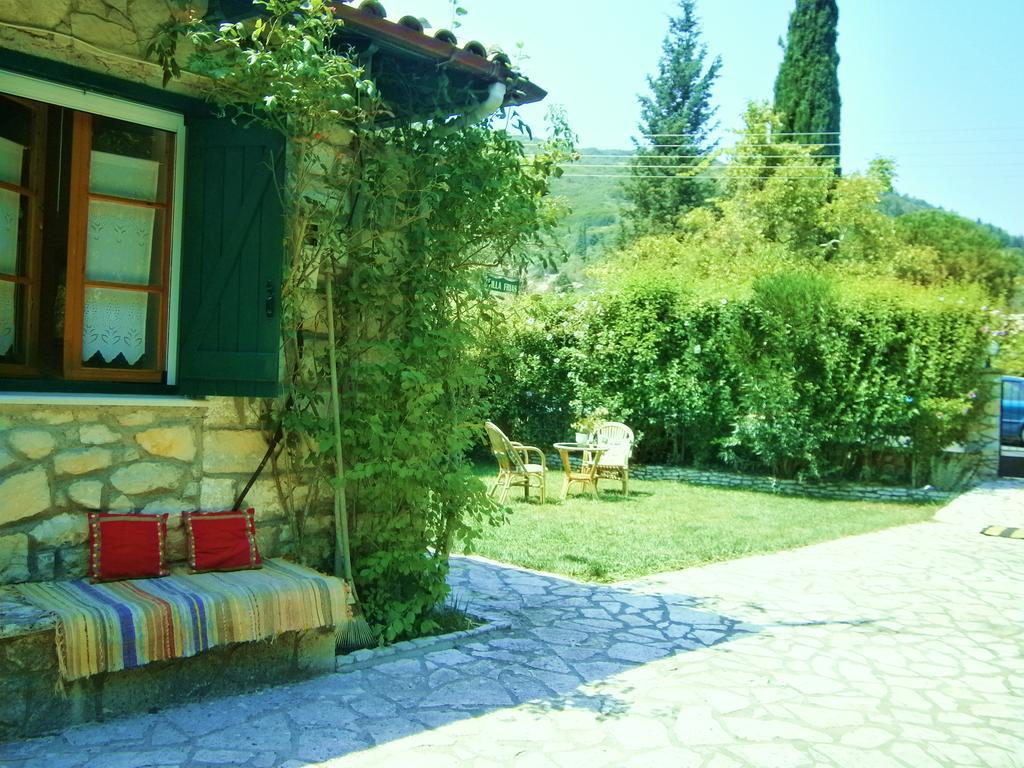 Villa Frias Asprogerakata Kamer foto