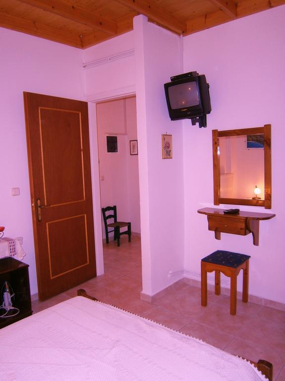 Villa Frias Asprogerakata Kamer foto