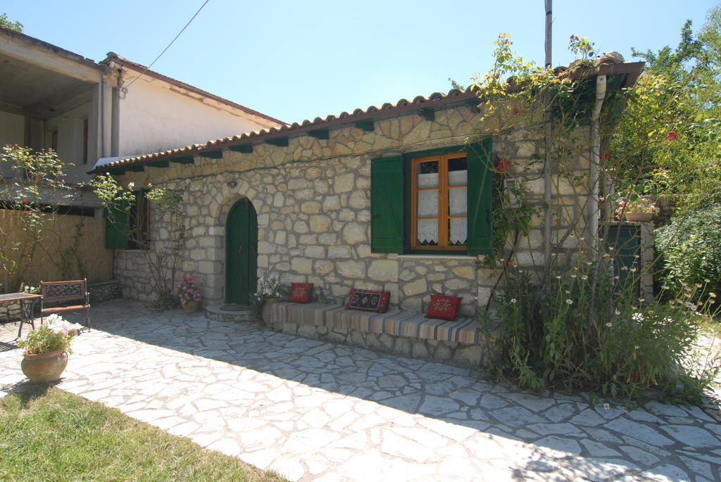 Villa Frias Asprogerakata Kamer foto