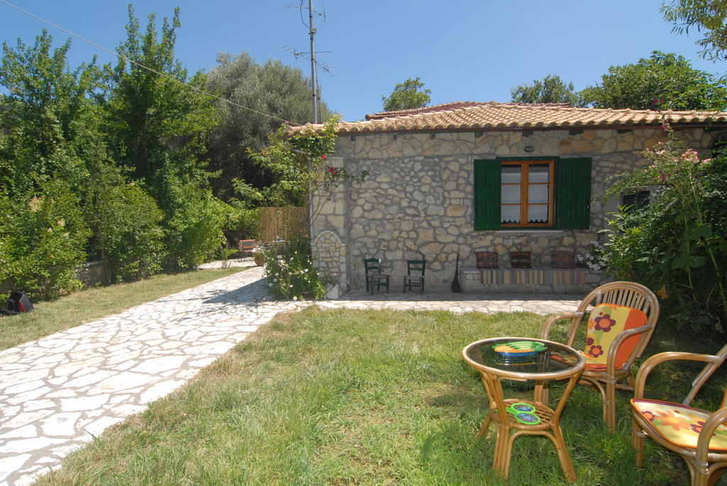 Villa Frias Asprogerakata Kamer foto